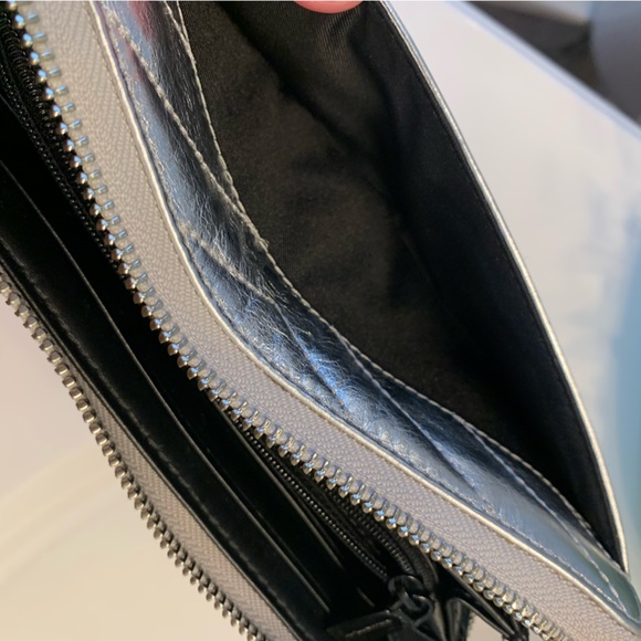 Rebecca Minkoff silver metallic zip crackled leather quilted puffer wallet - Picture 15 of 15